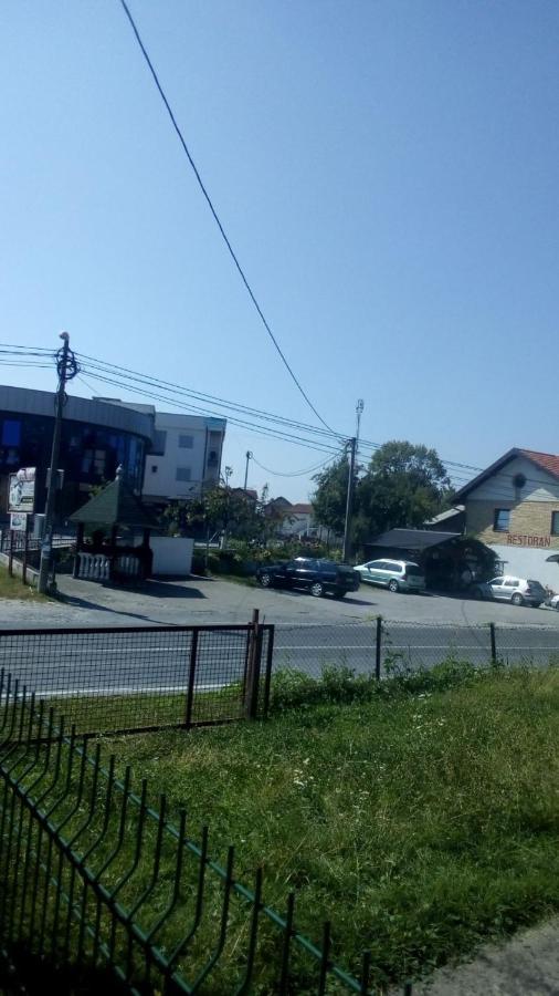 Apartmani Imamovic Dubrave Gornje Esterno foto