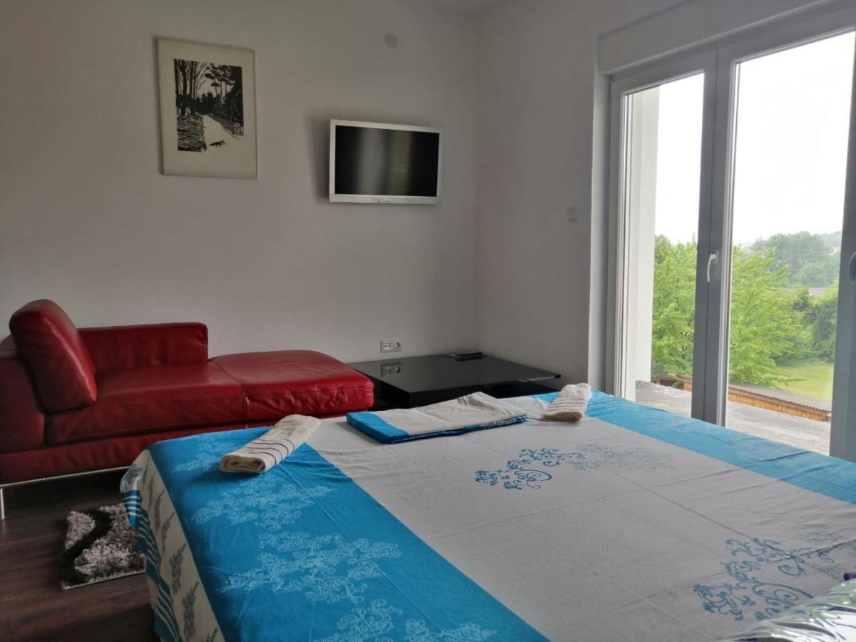 Apartmani Imamovic Dubrave Gornje Esterno foto